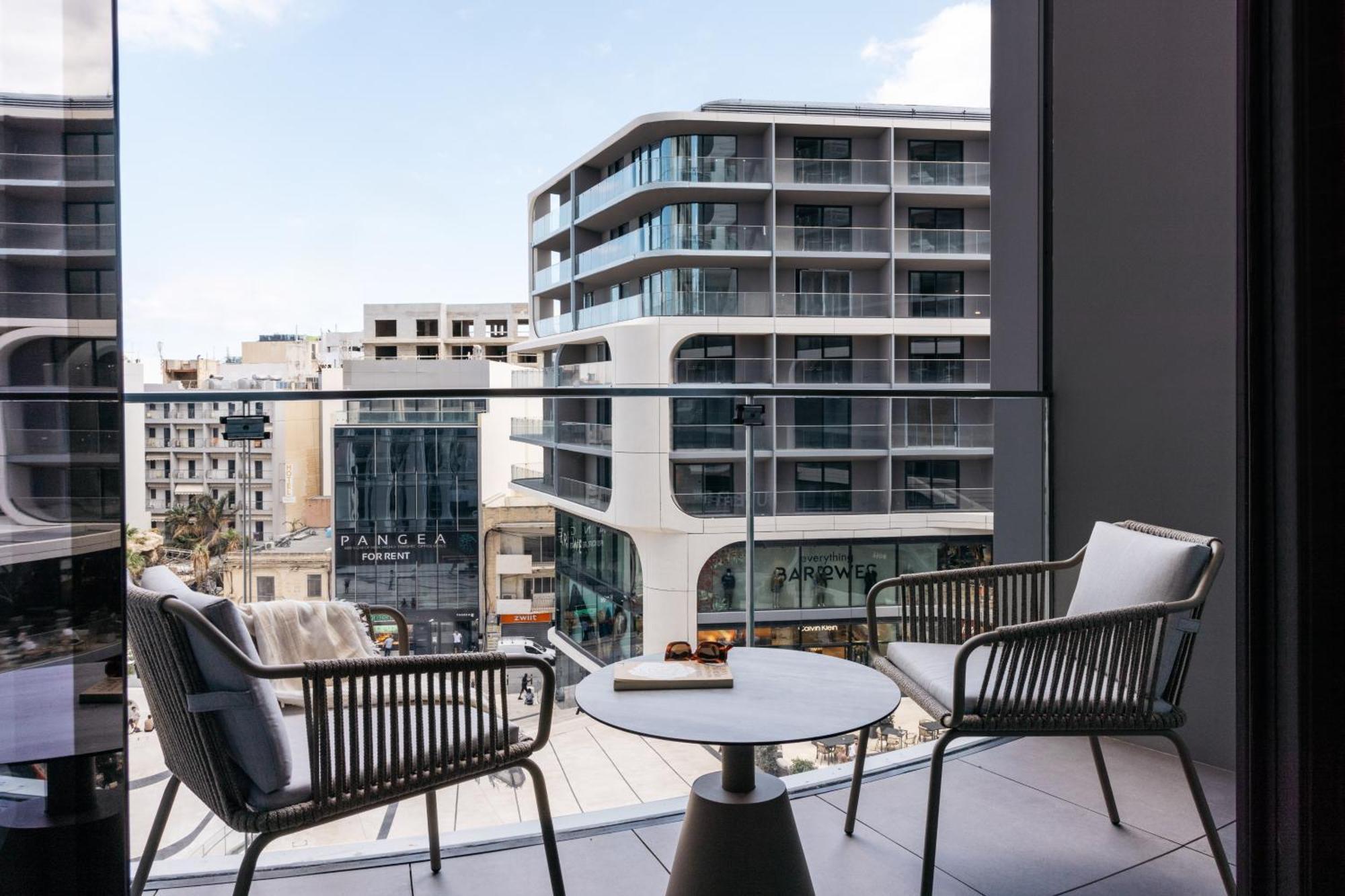 Hotel Me Malta By Melia San Giuliano Esterno foto