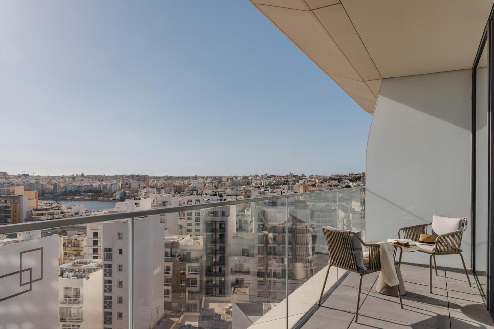 Hotel Me Malta By Melia San Giuliano Esterno foto