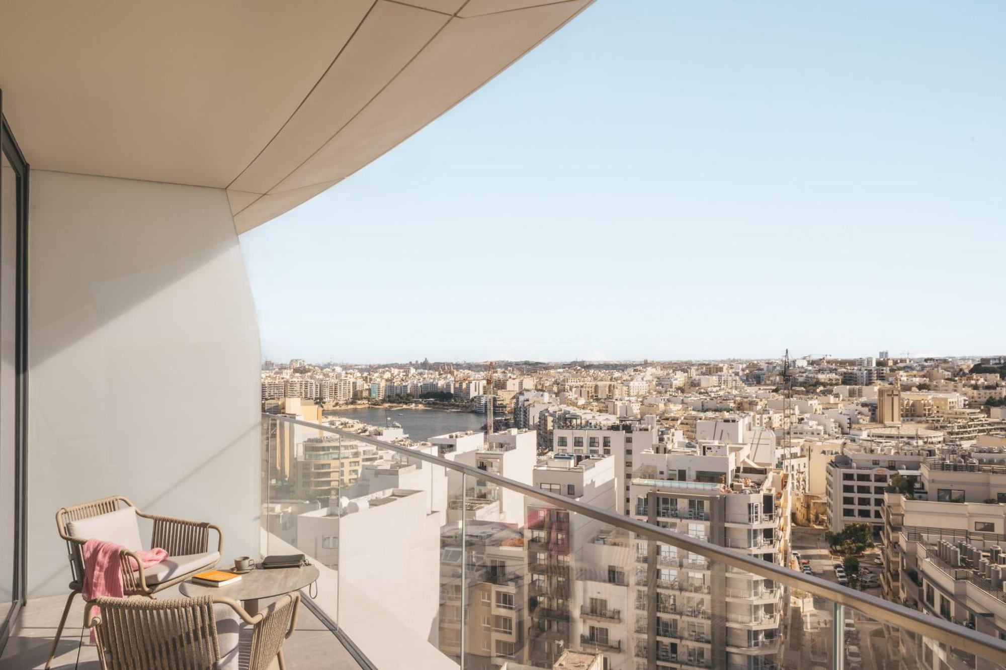 Hotel Me Malta By Melia San Giuliano Esterno foto