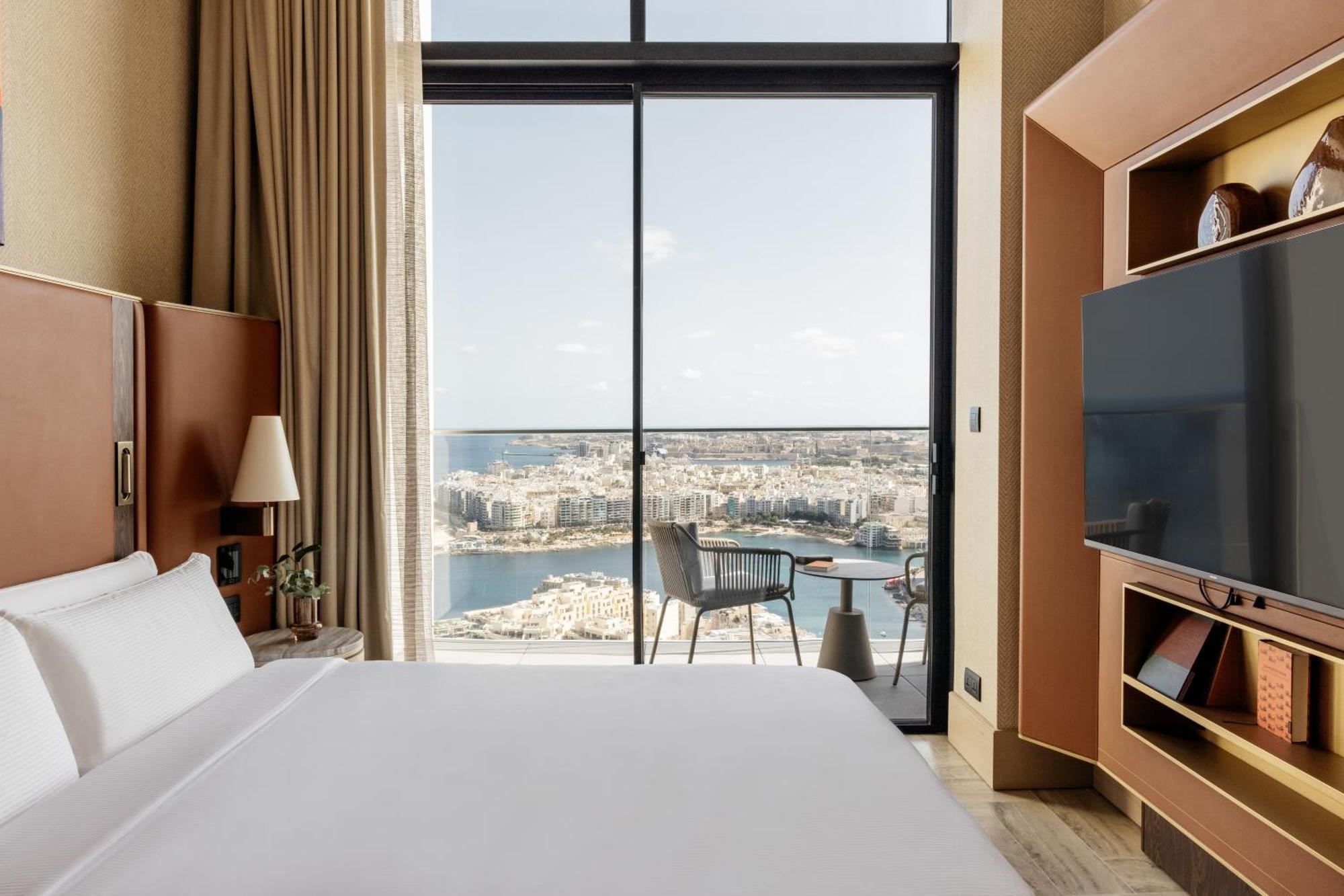 Hotel Me Malta By Melia San Giuliano Esterno foto